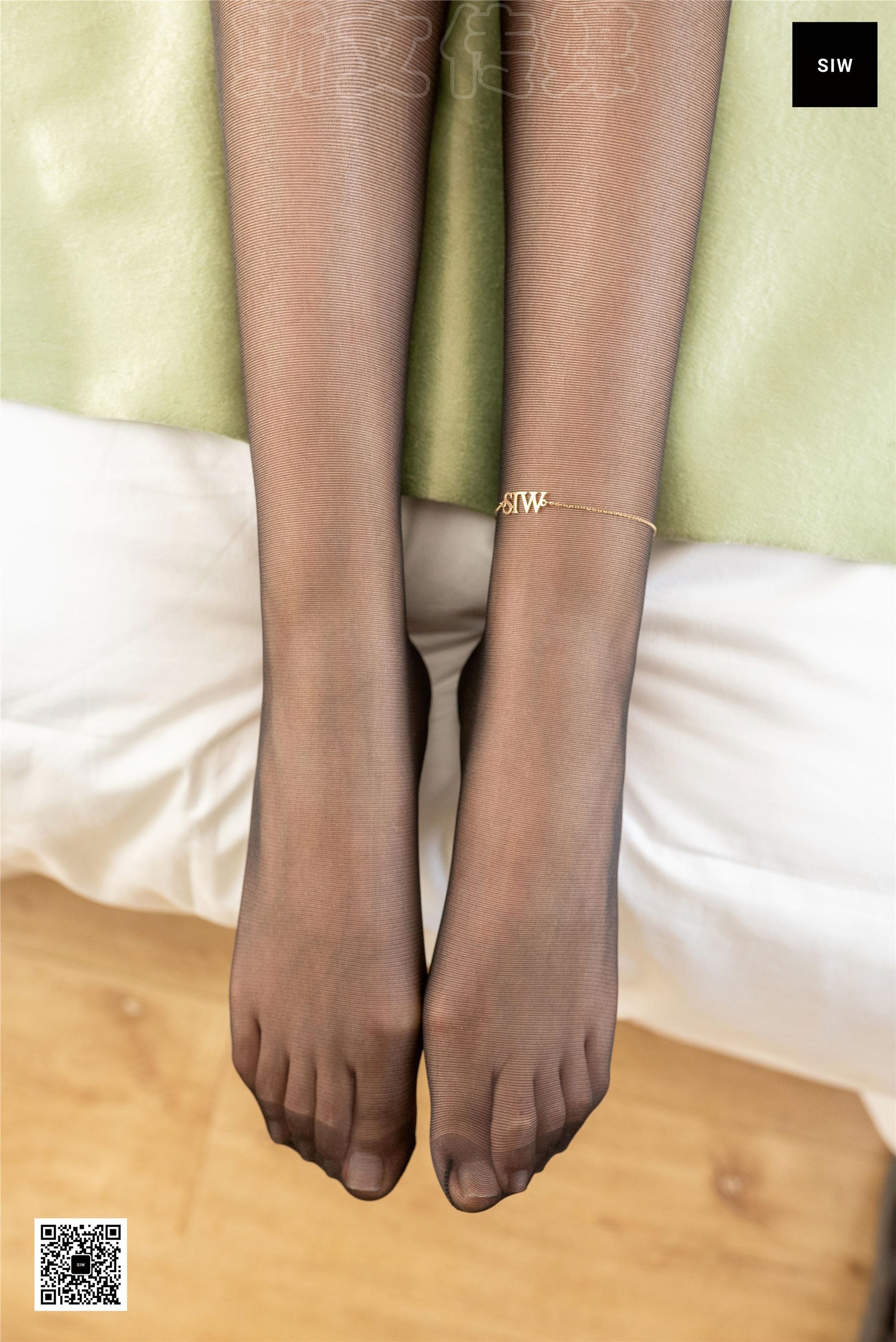 SIW斯文传媒 086 嘉慧 长袖立领茄紫色蝴蝶结淑女套裙